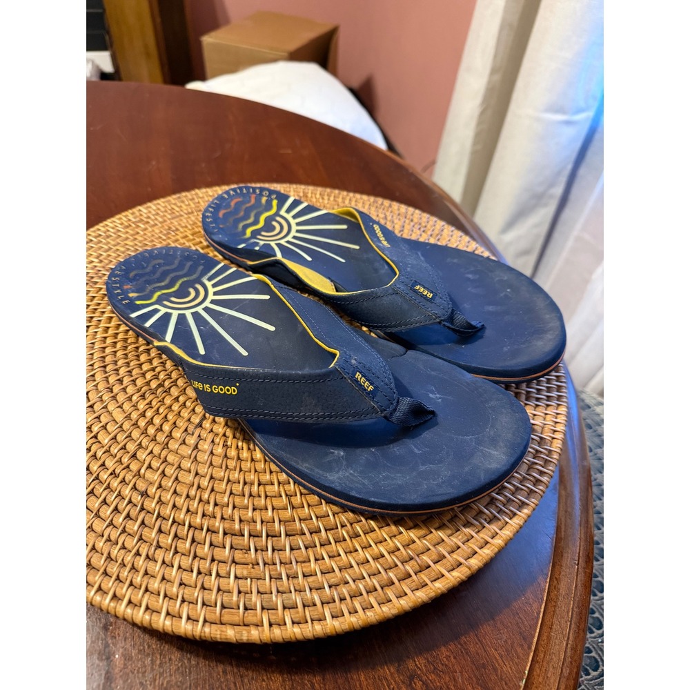 Reef Newport Life is Good Flip Flops Mens 11 Navy Blue Sun Graphic Sandals